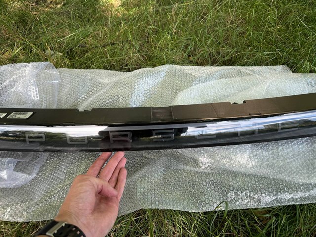Купити 9Y0945081T Porsche 