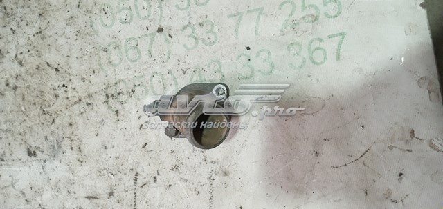 Фланець системи охолодження (трійник) Audi 200 (44, 44Q) (Ауді 200)