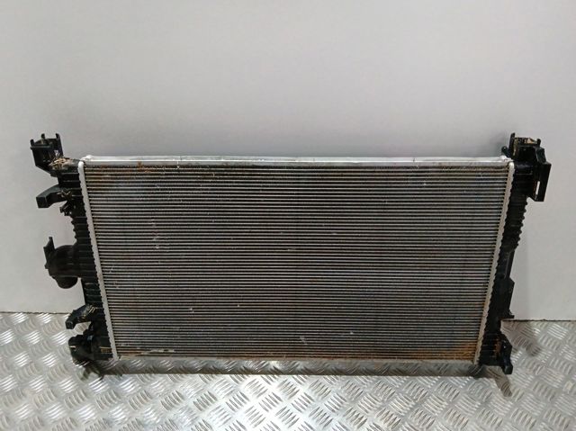 Радіатор охолодження Renault (RVI) 214105803R