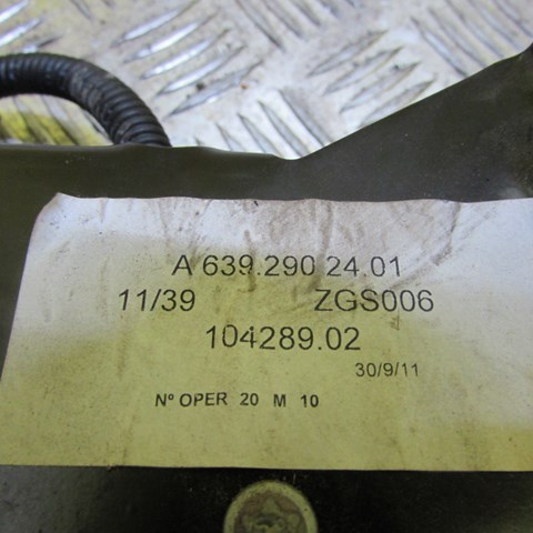 Купити A6392902401 Mercedes 