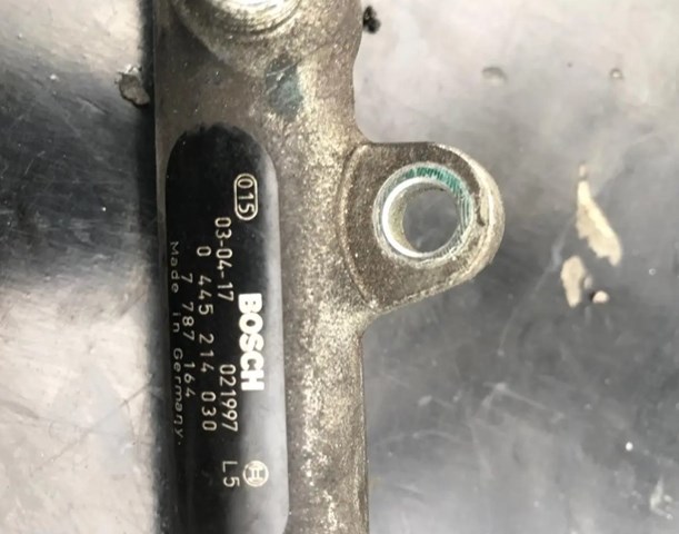 0445214030 Bosch Розподільник палива