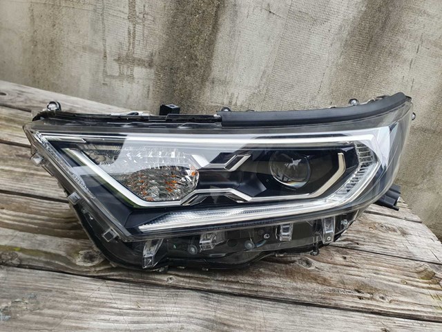 8118542E50 Toyota Лампа-фара, ліва = правая