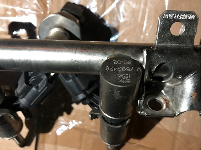  V759242680 BMW