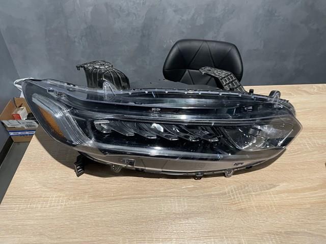 33100TVAA01 Honda Основна фара - вставка