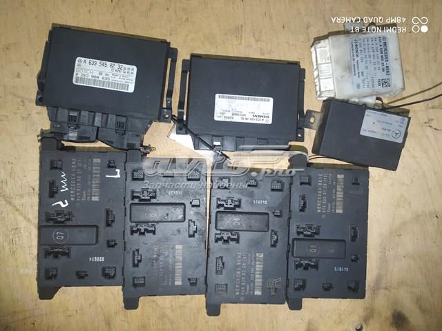  Mercedes A6399003300 ціна, від 25.66 USD