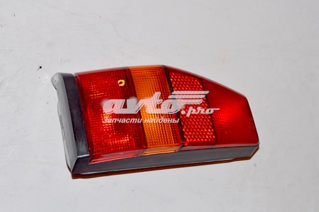 Ліхтар задній лівий VAG 867945111A ціна, від 11.40 USD