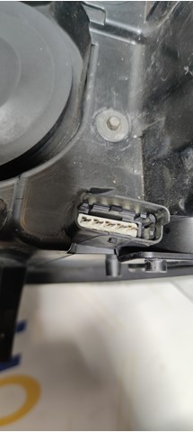 7701071368 Renault (RVI) Основна фара - вставка