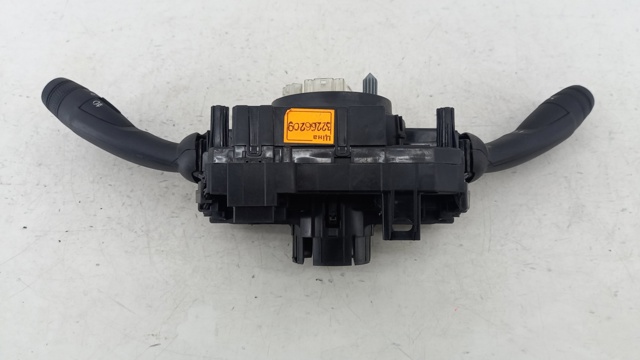 Перемикачі Volvo 32266209 ціна, від 92.91 USD