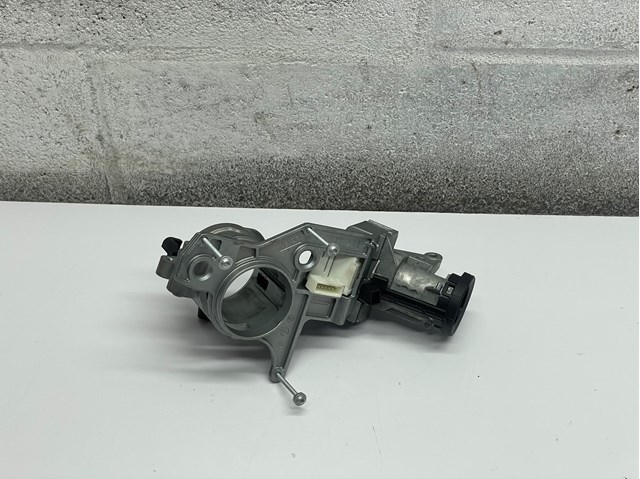 Замок запалювання General Motors 93181315 ціна, від 141.08 USD