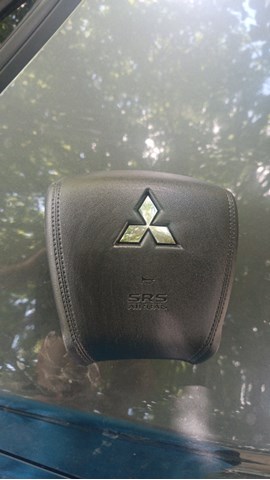 Подушка Айрбег водія Mitsubishi 7030A687 ціна, від 149.17 USD