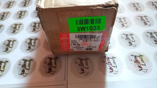 Купити LR117057 Land Rover 