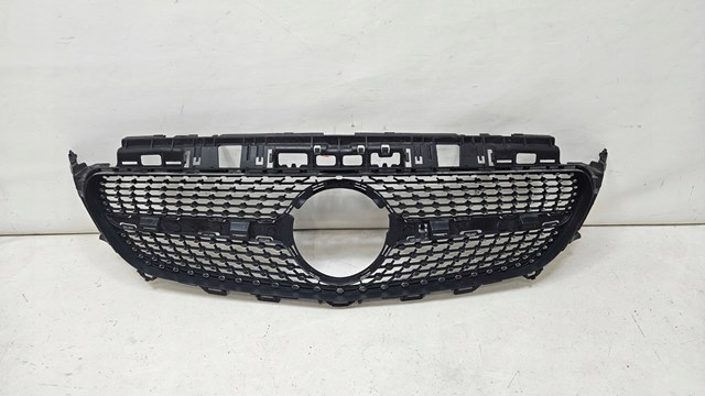Решітка Mercedes A2388880400