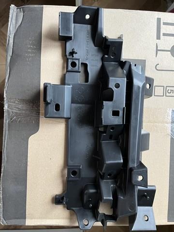 Кріплення бампера Mazda GSH750104 ціна, від 12.25 USD
