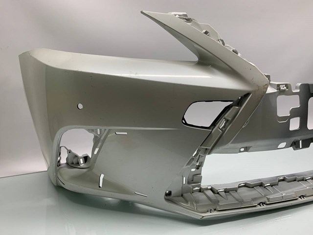 5211976923 Toyota Бампер передній в зборі