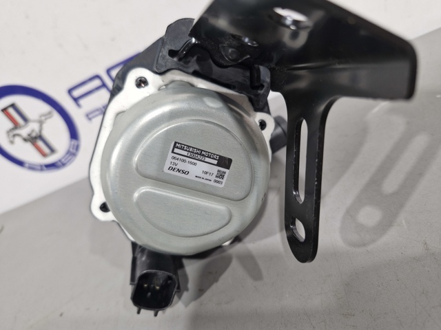 Купити 215806RC0A Nissan/Infiniti 