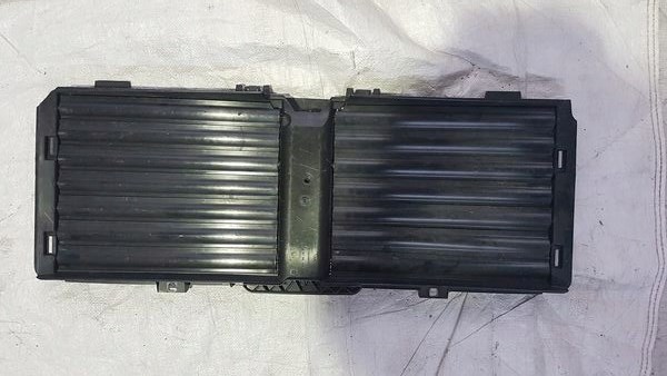 Жалюзі радіатора охолодження Mercedes A1675000602 ціна, від 561.60 USD