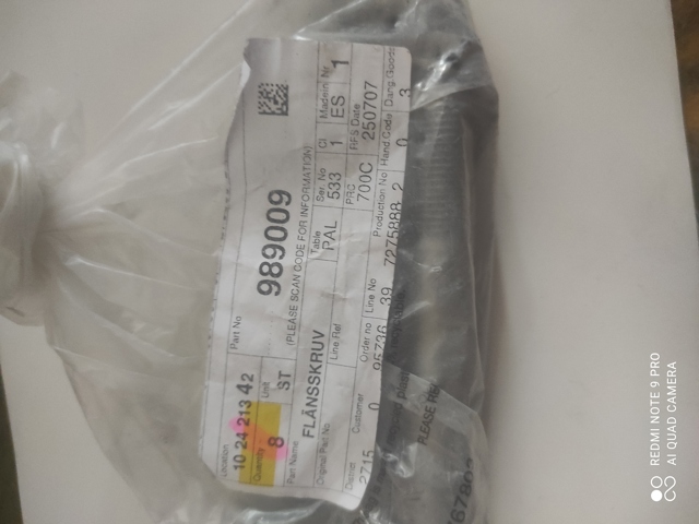 989009 Volvo 
