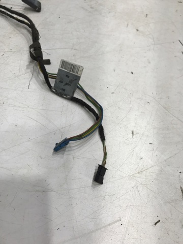 Замок передніх пасажирських дверей Mercedes A2157201635 ціна, від 106.42 USD
