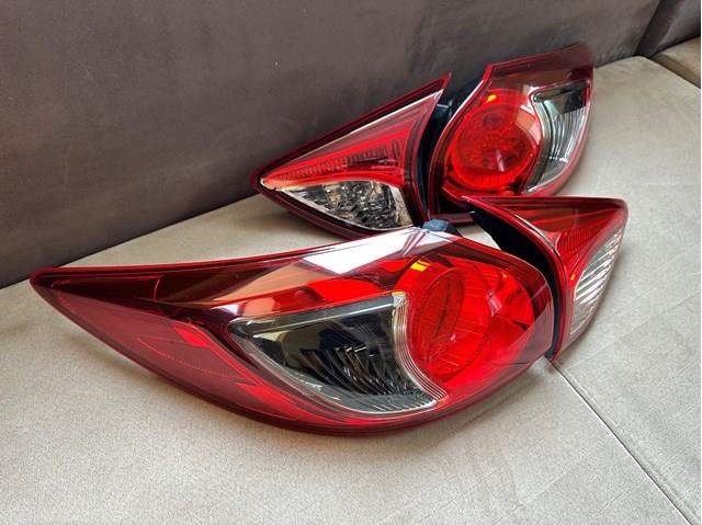 Ліхтар задній лівий, внутрішній KD53513G0 Mazda