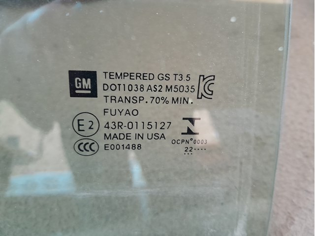 42841287 General Motors Скло задньої двері правої