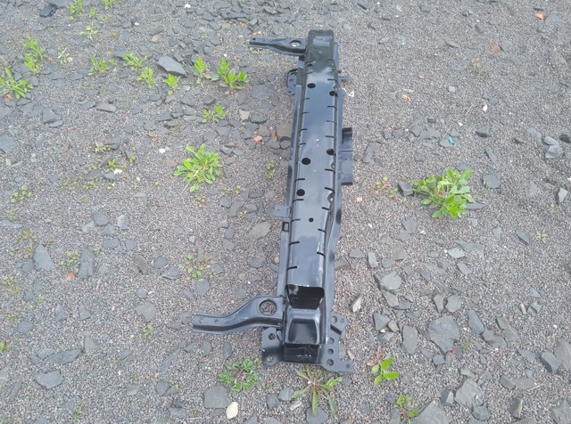 95D1073 Polcar Балка бампера переднього
