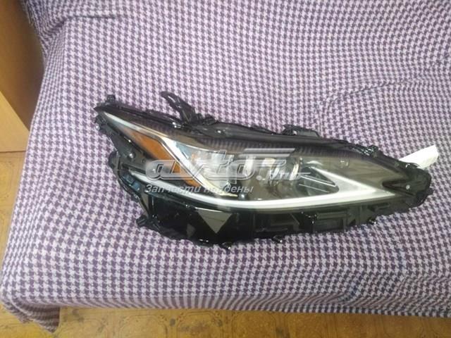 Купити 8111006C90 Toyota Права блок фара