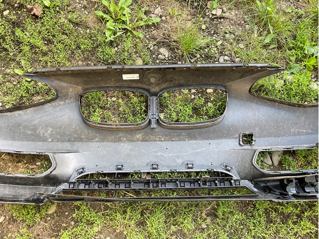 51117245731 BMW Бампер передній в зборі