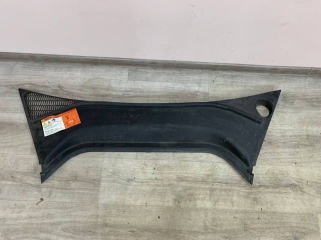  Tesla 100632900E