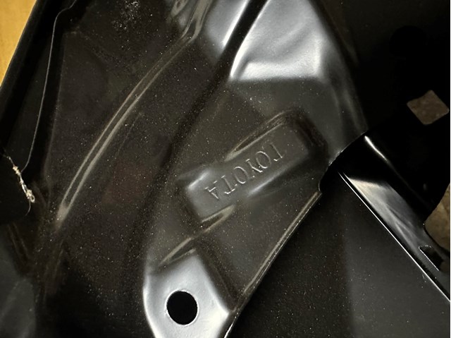 5380253170 Toyota Переднє ліве крило