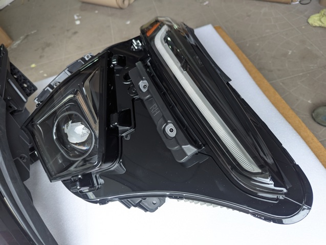 Блок фара ліва General Motors 42788421 ціна, від 1254.85 USD