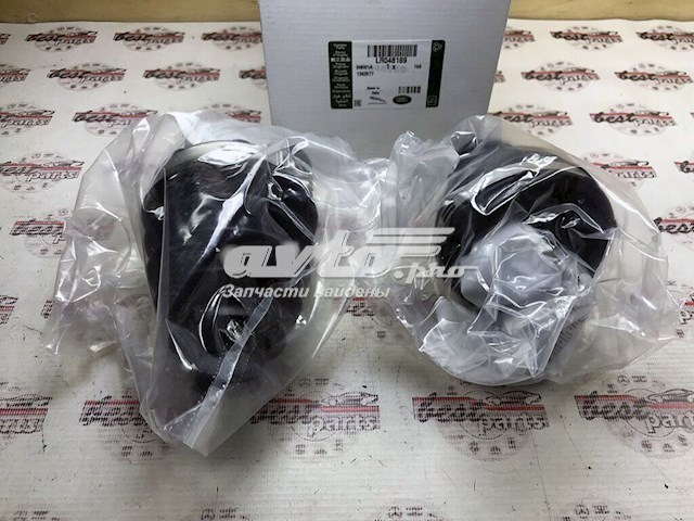 Купити LR048169 Land Rover Пильники ШРКШів передній піввісі, комплект
