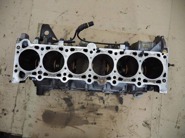  1748450 BMW