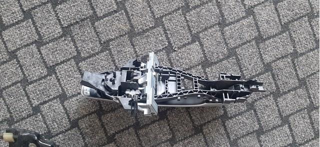Тримач зовнішньої ручки дверей, передньої правої C2D56224 Jaguar