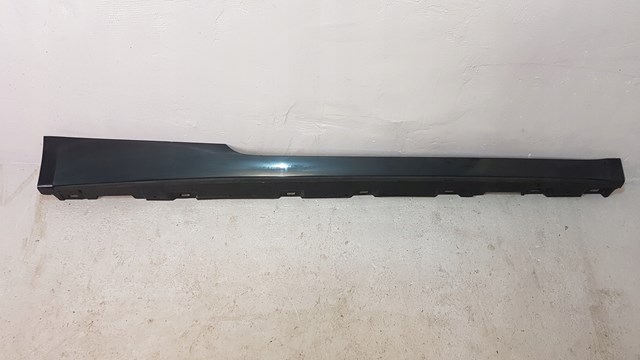  8W6853860A VAG