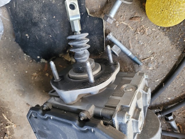 Купити 103712300B Tesla ВПГ