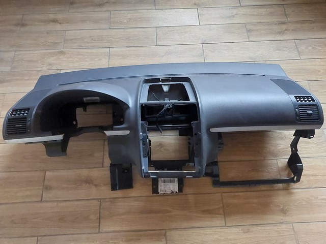 1T1857067 VAG 