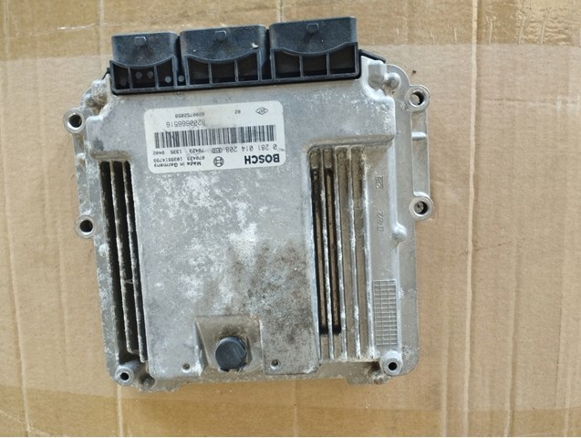Електронний блок керування двигуном 0281014208 Renault (RVI)