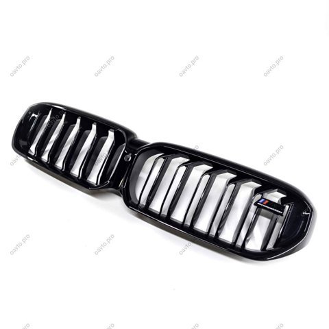 Решітка радіатора 51138082108 BMW