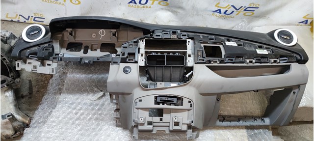  681000711R Renault (RVI)