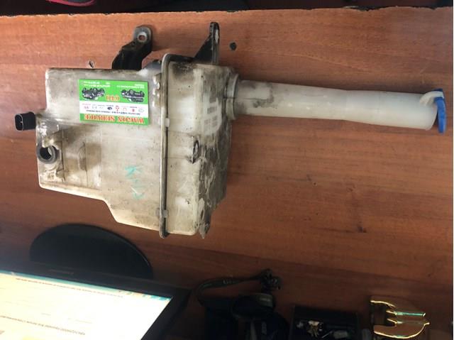 Бачок омивача 986102G000 Hyundai/Kia