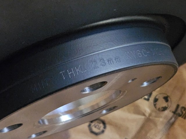 Диск гальмівний передній Ford 2279488