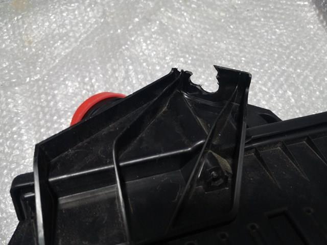Купити LR094063 Land Rover Корпус фільтра