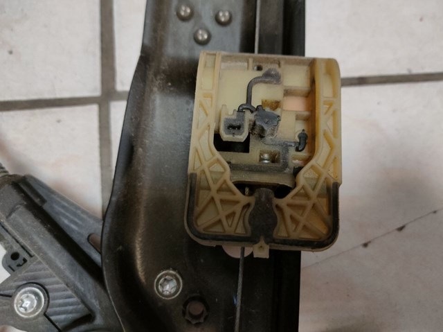 LR026709 Land Rover Підйомник механічний вітрового скла