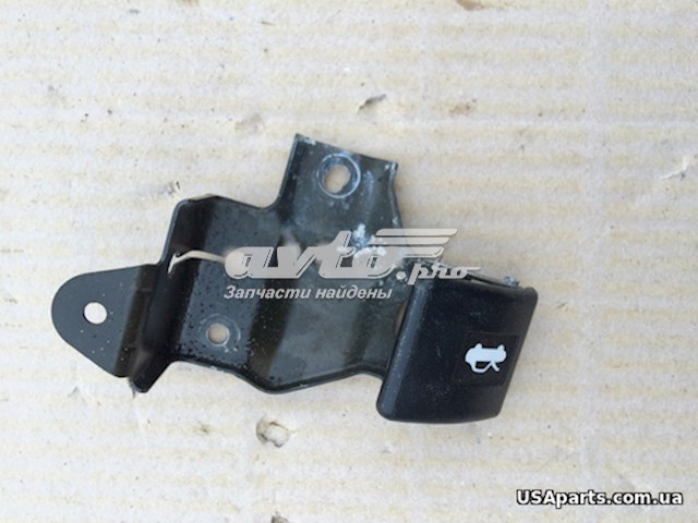 656218H90A Nissan/Infiniti Трос замка капота