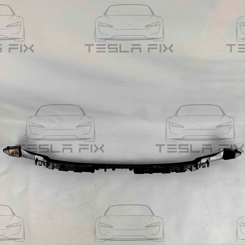 149404500B Tesla Кронштейн бампера заднього, центральний
