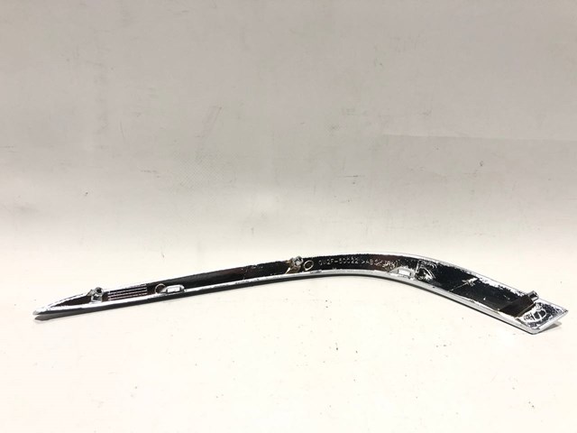 Купити G46L50C12 Mazda Накладка бампера переднього, права