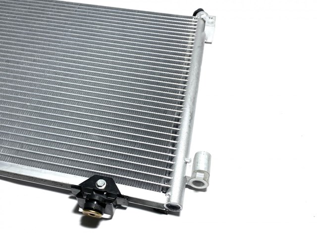 Конденсатор кондиціонера Geely 1802561180 ціна, від 48.30 USD