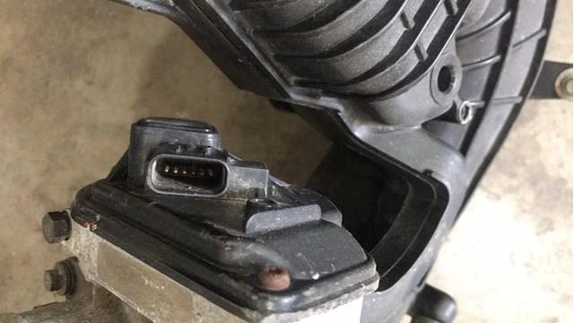 Купити CY0113640A Mazda 