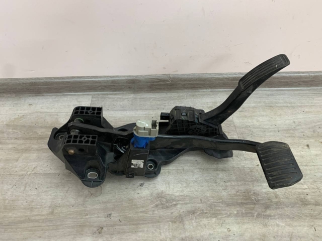 Ford FG9C9F856AB ціна, від 11.58 USD