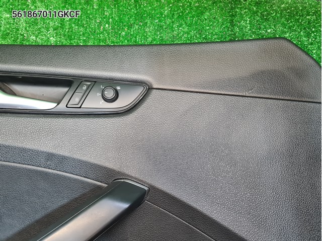 Дверна карта передня ліва VAG 561867011GKCF
